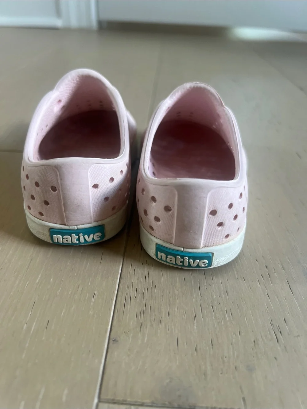 Native Kids Slip-On Water Shoes in Pale Pink